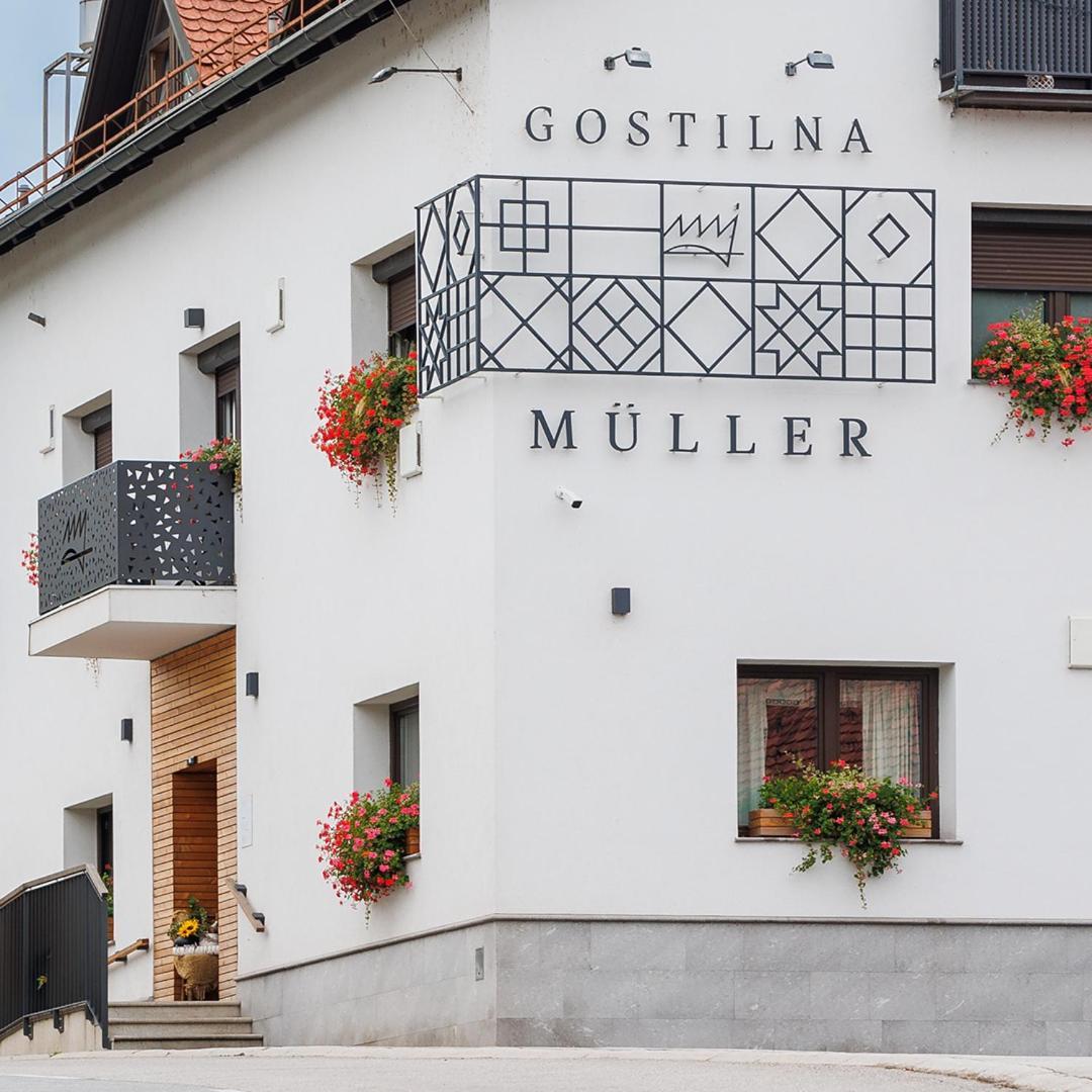 Gostilna Mueller Hotel Crnomelj Exterior photo